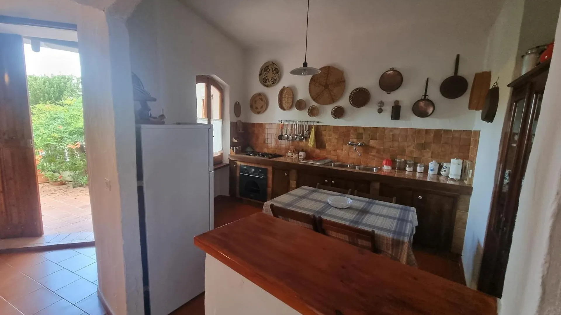 Villetta A 150 Mt Dalla Spiaggia Valledoria  Holiday home